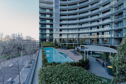 Central Located 2-Bed With Pool, Gym & Parking - Mackay Tourism 0