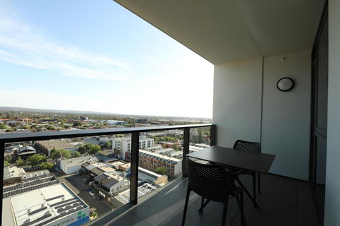 CBD Stunning High Floor View - FREE Parking FREE Netflix FREE Gym FREE Pool FREE Sauna FREE Coffee - Mackay Tourism 3