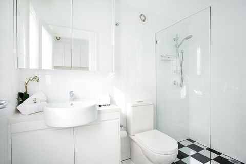 Chic And Characterful Studio Apartment - Mackay Tourism 3