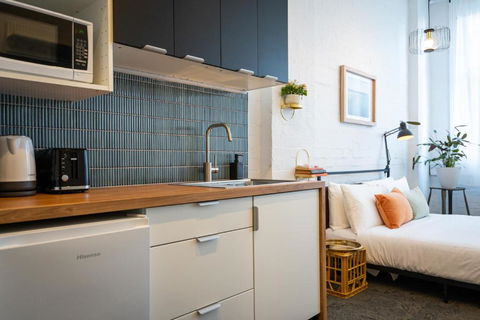 Chic Studio Oasis In The Heart Of Darlinghurst NDA044-2 - Mackay Tourism 3