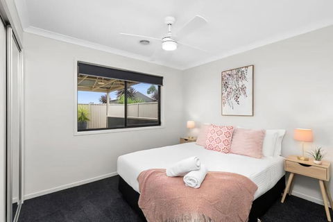Chifley Place - Cool Suburban Crib! - Mackay Tourism 2