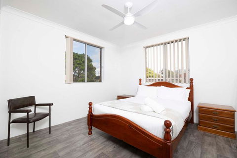 Christie Court 2 - Mackay Tourism 4