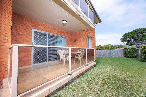 Christie Court 2 - Mackay Tourism 2