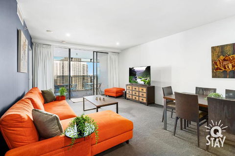 Circle On Cavill, 1 Bedroom Ocean Family Apartment Surfers Paradise - Mackay Tourism 3