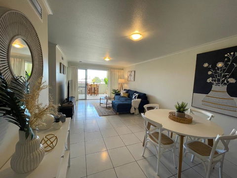 City Stadium Apartment On The Riverfront 38 - Mackay Tourism 1