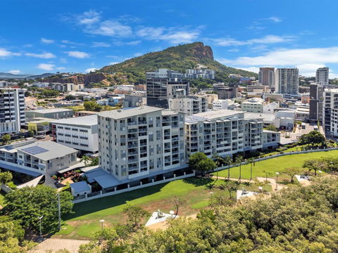 City Stadium Apartment On The Riverfront 38 - Mackay Tourism 0