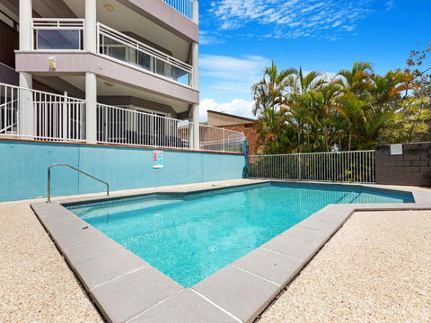 Classic Beachfront Apartment - Mackay Tourism 2