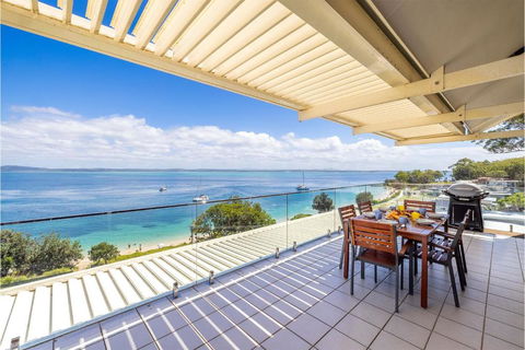 Classic View 2, 2 49 Victoria Pde - Panoramic Water Views, Aircon, Free Wifi - Mackay Tourism 2