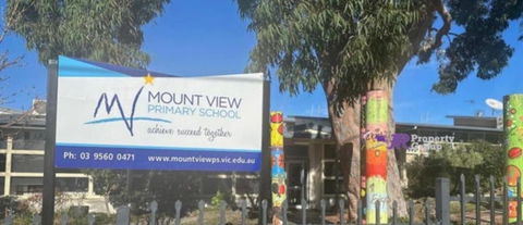 Close To The Glen, Kingsway Shops Restaurants Park - Mackay Tourism 3