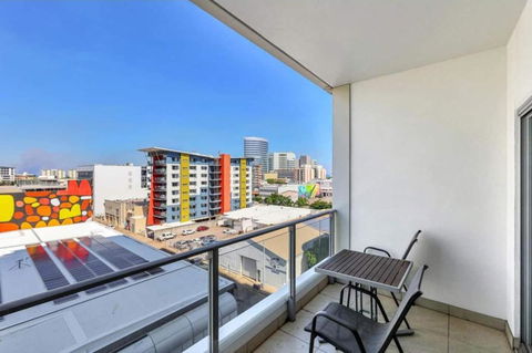 City Views On Pool Level King Bed Or Twin Share - Mackay Tourism 2