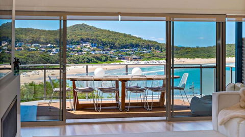 Coast Fingal Bay - Mackay Tourism 0