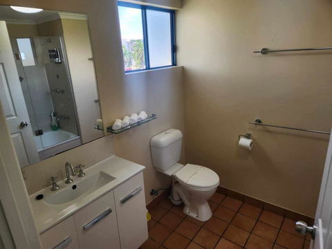 Coastal Breeze Studio- Steps From CBD,Stadium&Ferry - Mackay Tourism 4
