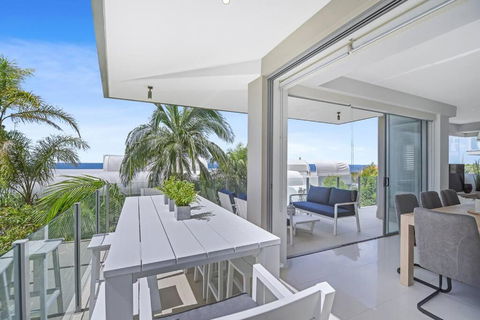 Coastal Chic With Heated Pool, Quiet Location - Mackay Tourism 0