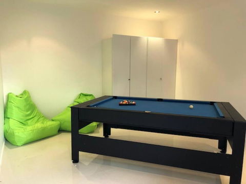Coastal Chic With Heated Pool, Quiet Location - Mackay Tourism 1