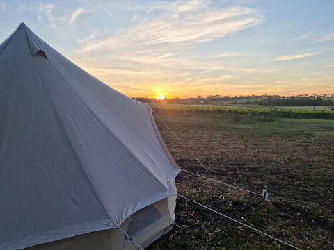 Coastal Glamp At Bellarine Estate Winery - Mackay Tourism 0