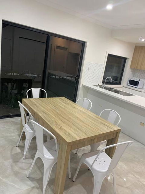 Coburg Lake Retreat - Mackay Tourism 3