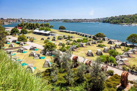 Cockatoo Island Accommodation - Mackay Tourism 0
