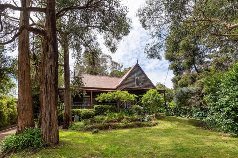 Collins Street House In Red Hill - Mackay Tourism 2
