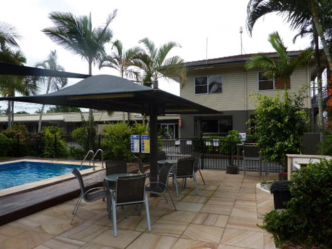 Country Plaza Motor Inn - Mackay Tourism 4