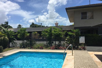 Country Plaza Motor Inn with Mackay Tourism