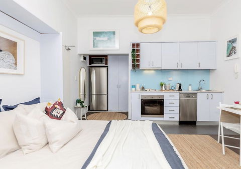 COZY BEACH FRONT STUDIO WITH AIRCON - Mackay Tourism 0