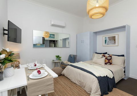 COZY BEACH FRONT STUDIO WITH AIRCON - Mackay Tourism 2
