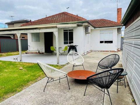 D123 Super Sun Shine Stay - Mackay Tourism 0