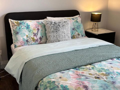 Daisy Cottage On Duke 3BR - Mackay Tourism 4
