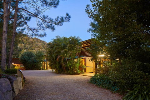 Dayboro Cottages - Mackay Tourism 2