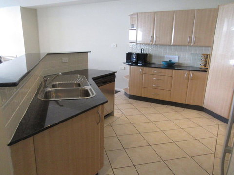 27b Christmas Bush Avenue - Duplex In Nelson Bay Walking Distance To Dutchies Beach - Mackay Tourism 2