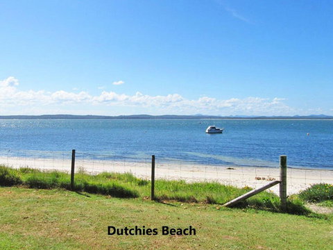 27b Christmas Bush Avenue - Duplex In Nelson Bay Walking Distance To Dutchies Beach - Mackay Tourism 3