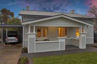 Book Colonel Light Gardens Accommodation Vacations Mackay Tourism Mackay Tourism