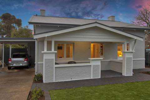 2BR Cottage With Parking Close To Adelaide CBD - Mackay Tourism 0