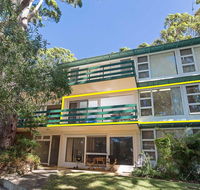 3 'Far Horizons' 77 Ronald Avenue - cosy comfortable unit with filtered views - Mackay Tourism