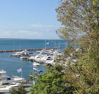 3 'Paradiso' 4 Laman Street - aircon pool heart of town water views - Mackay Tourism