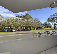 4 'Fleetwood' 63 Shoal Bay Rd - Air conditioned unit with magnificent water views - Mackay Tourism
