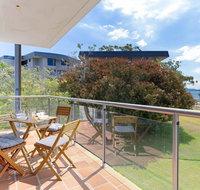 4 'Villa Ellisa' 10 Columbia Close - beautiful unit with beautiful water views at Little Beach - Mackay Tourism
