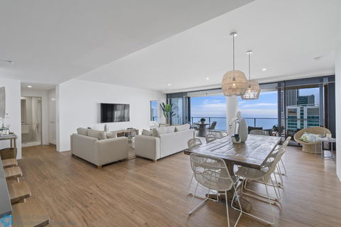 4 Bedroom Sub Penthouse Lvl 60 At Circle On Cavill - Mackay Tourism 2