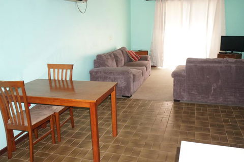 4/1 Maidstone Crescent - Mackay Tourism 3