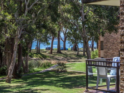 45 'Bay Parklands', 2 Gowrie Ave - Pool, Tennis Court, Spa & Across The Road To The Beach - Mackay Tourism 0