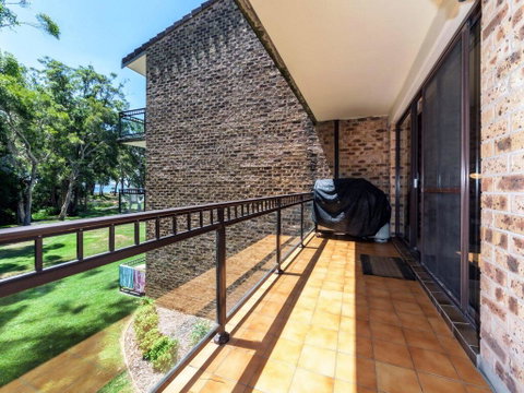 45 'Bay Parklands', 2 Gowrie Ave - Pool, Tennis Court, Spa & Across The Road To The Beach - Mackay Tourism 3