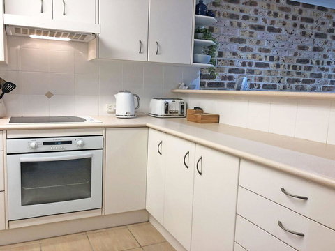 47 'Bay Parklands', 2 Gowrie Avenue - Pool, Tennis Court & Child Friendly - Mackay Tourism 1