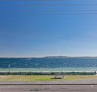 5 'Bayside' 21 Victoria Parade - unbeatable location and Air Conditioned - Mackay Tourism