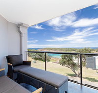 5 'The Outlook' 4 Ocean Parade - overlooking Boat Harbour beach and ducted air conditioning - Mackay Tourism