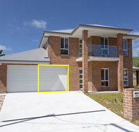 5 Bent Street - huge house with Foxtel  Aircon - Mackay Tourism