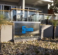 5 Knots Metung - Mackay Tourism