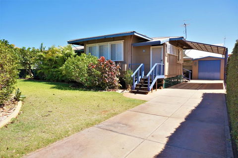 5 Learmonth Street - Close To Town Centre - Mackay Tourism 0