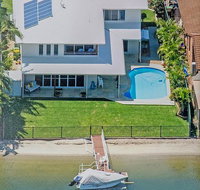 5 Star Water Front Luxury Rooms Ava Gold Coast - Mackay Tourism