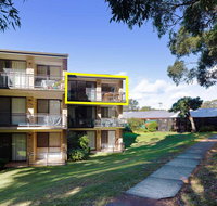 54 'Bay Parklands' 2 Gowrie Avenue - air con pool tennis courtchild friendly - Mackay Tourism