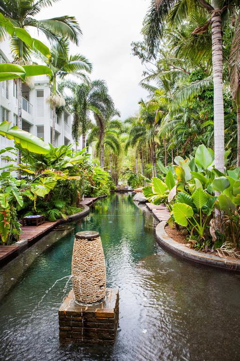 6424 BEACH CLUB - Mackay Tourism 3
